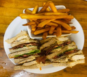 Chicken club with French fries 